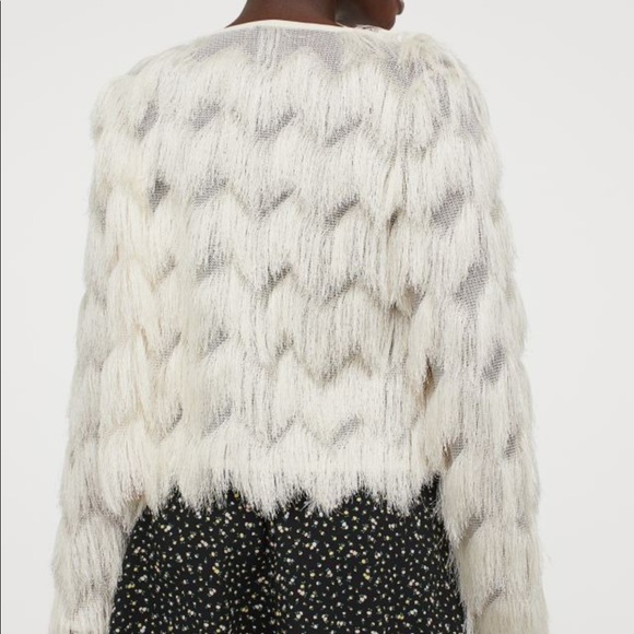 Long-sleeved, fine-knit cardigan with fringe - Picture 4 of 4